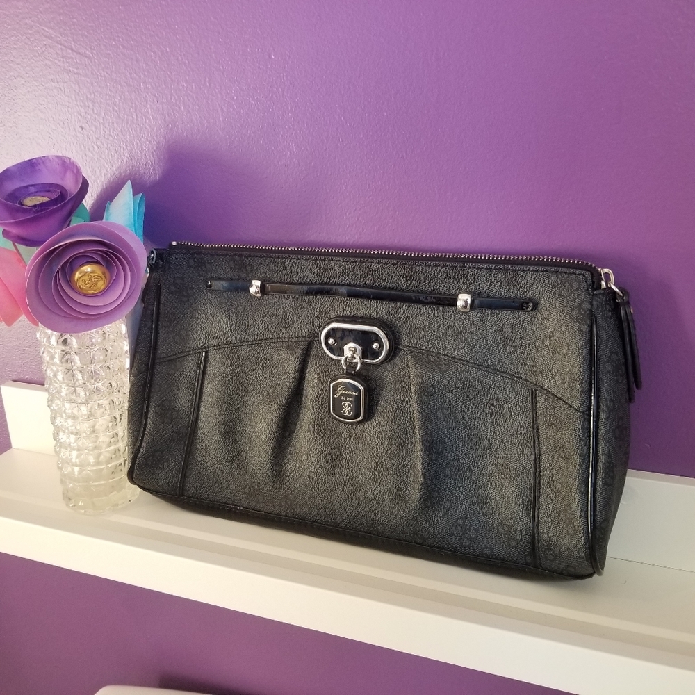 Classic Oversized Guess Clutch